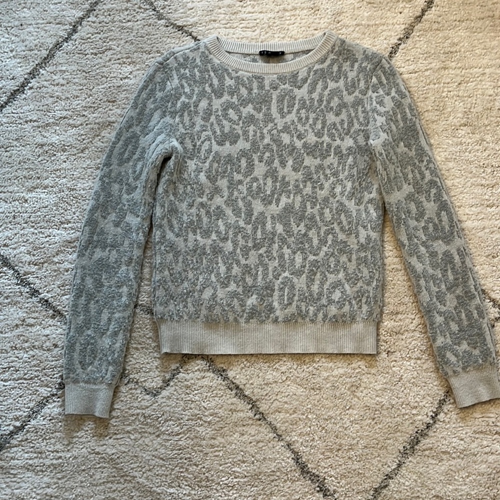 Theory sweater